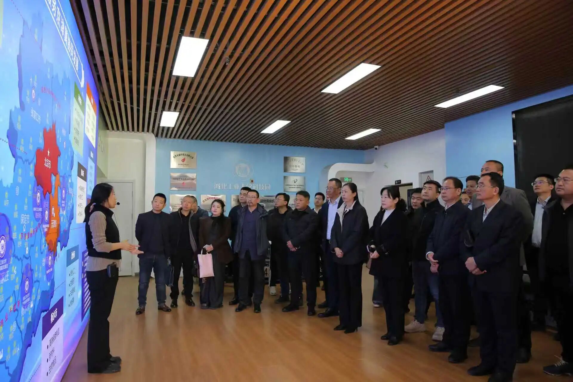 1763691025498509.jpg 微信图片_2025-11-21_100755_160.jpg